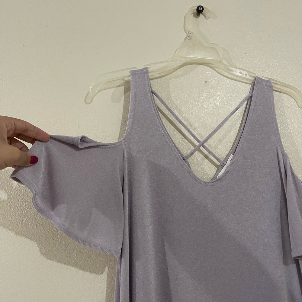 Top - Picture 2 of 3